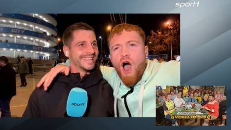 Ein Fan von Manchester City hat eine TV-Schalte zu Manfred Sedlbauer vor dem Etihad Stadium in den SPORT1 Fantalk gecrasht.