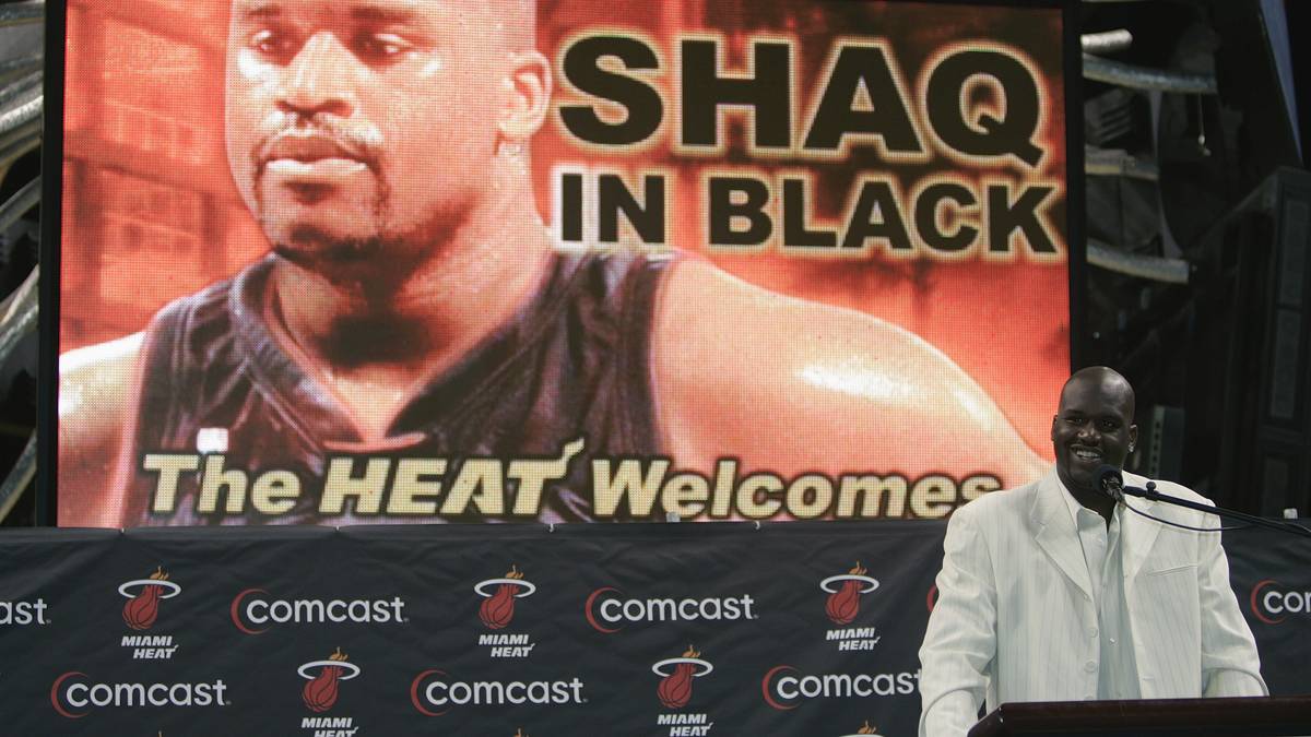 PLATZ 12: Am 14. Juli 2004 erschüttert ein Beben die NBA. Die Los Angeles Lakers schicken Superstar Shaquille O'Neal zu den Miami Heat. Im Gegenzug wechseln Caron Butler, Lamar Odom, Briant Grant und Draftpicks nach Los Angeles
