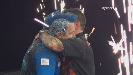 Peter Wright besiegt am ersten Tag der Darts Premier League zunächst Michael Smith und Gary Anderson. Im Finale holt er gegen Jonny Clayton dann den Tagessieg. 