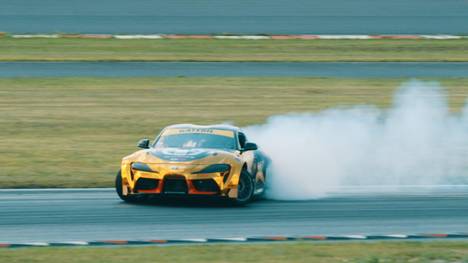 Beim Reisbrennen am Lausitzring geht die AvD Drift Championship in die nächste Runde. Wer sichert sich diesmal den Sieg?