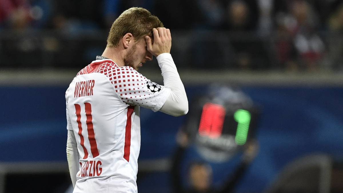 PLATZ 35 – RB LEIPZIG: Während der Verein in Leipzig gut angenommen wird, stören sich noch immer viele Fans am Hauptsponsor der Bullen. Auch Ralf Rangnick wird eher kritisch gesehen