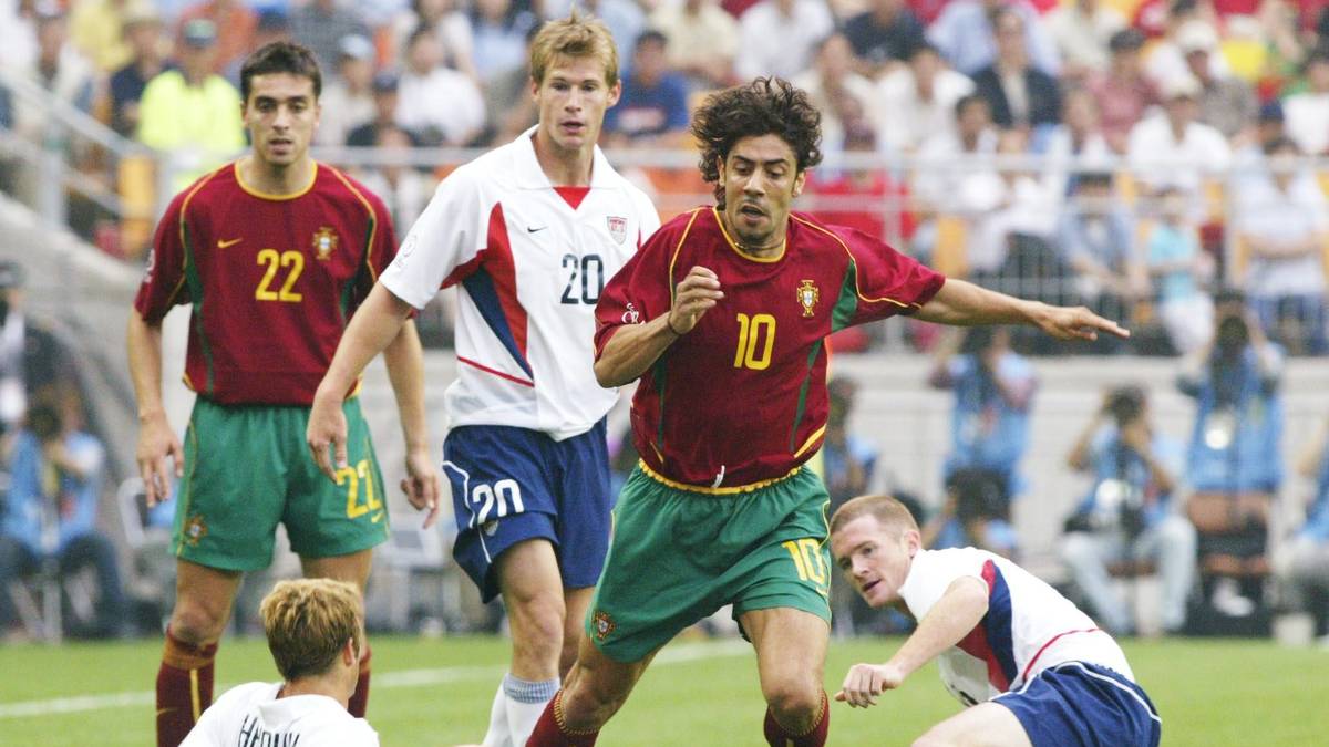 Rui Costa gehörte zusammen mit Luis Figo zu den besten portugisischen Spielern ihrer Zeit. Er wurde zusammen mit der portugiesischen Nationalmannschaft 2004 Vizeeuropameister. Bei der WM 2006 in Deutschland erreichte Rui Costa den vierten Platz