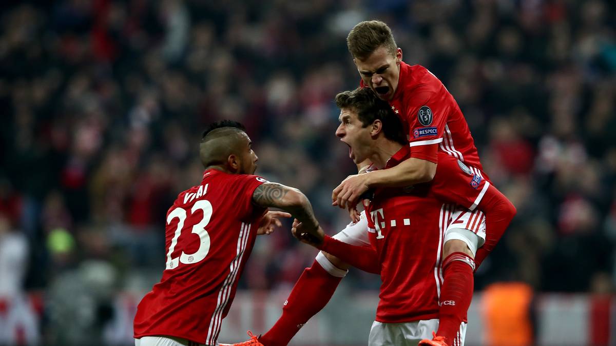 JOSHUA KIMMICH: Ersetzte in der 84. Minute Costa und hatte kurz darauf sogar die Chance zum 5:1, schoss aber vorbei. Ohne Bewertung