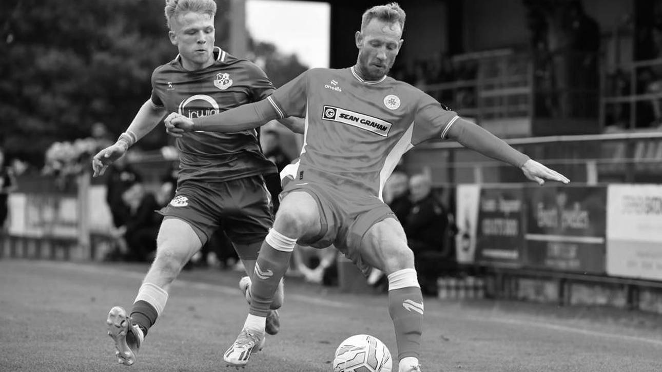 Tod von Fußball-Profi schockt England