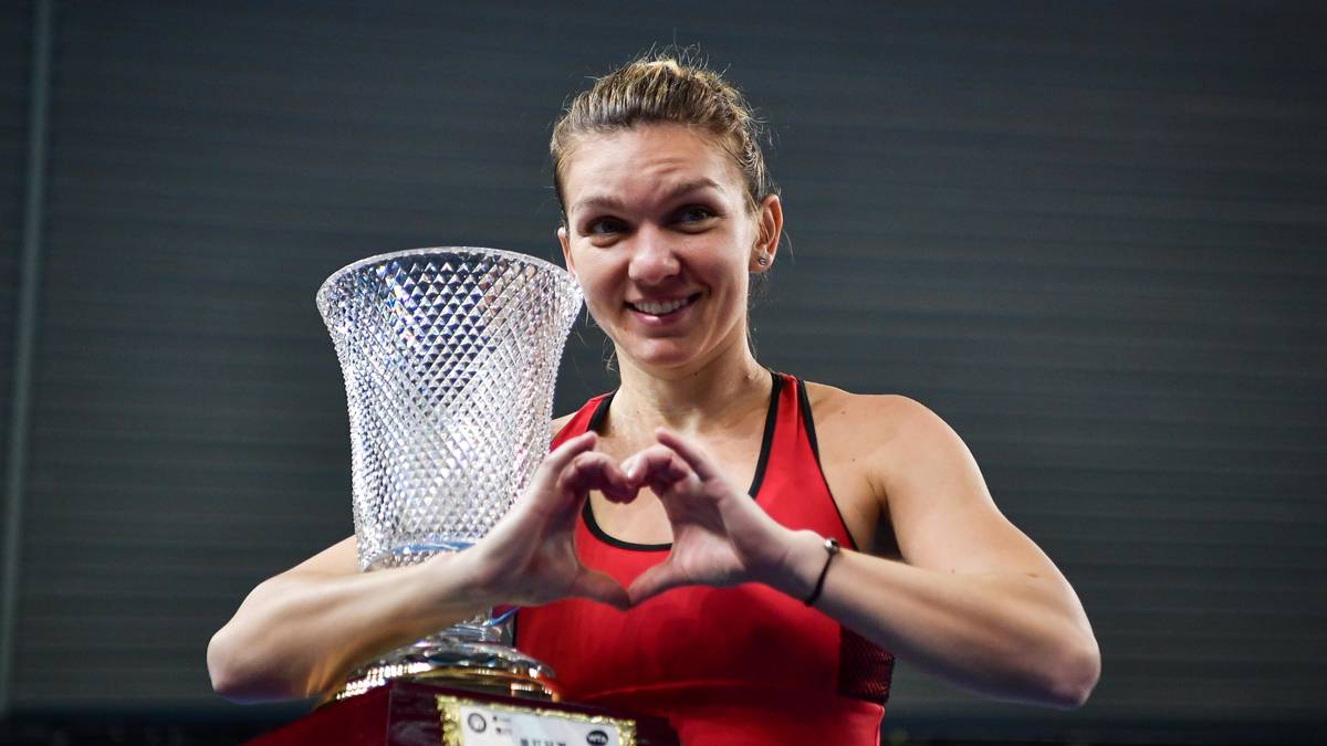 PLATZ 1 - SIMONA HALEP:  Die Nummer 1 der Welt ist gleichzeitig auch die Topfavoritin auf den Turniersieg in Australien, auch wenn die 26-Jährige immer noch auf den ersten Grand-Slam-Sieg ihrer Karriere wartet. Hat sich gerade im mentalen Bereich enorm verbessert, auch ihr erster Aufschlag kommt nun deutlich besser