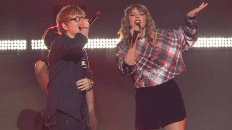 Zwei Weltstars unter sich: Ed Sheeran bei einem Auftritt mit Taylor Swift