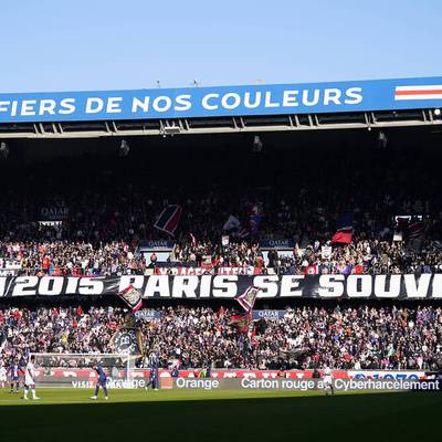 Paris Saint-Germain wird wohl bald in einem anderen Stadion seine Heimspiele bestreiten müssen. Laut PSG-Präsident Nasser Al-Khelaifi setzt die Stadt den Klub diesbezüglich unter Druck.