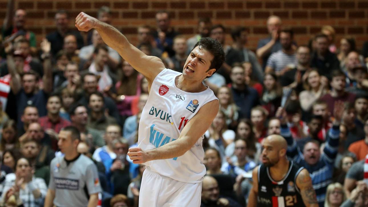 Würzburg verlängert mit Kapitän