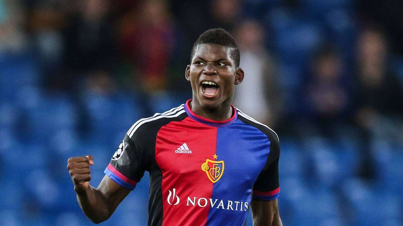 Allofs bestätigt Interesse an Embolo