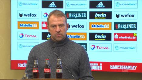 Bayern München kommt gegen Union Berlin nicht über ein 1:1 hinaus. Gerade in der ersten Hälfte waren die Bayern schwach. Hansi Flick bemängelt die Konzentration seiner Spieler.