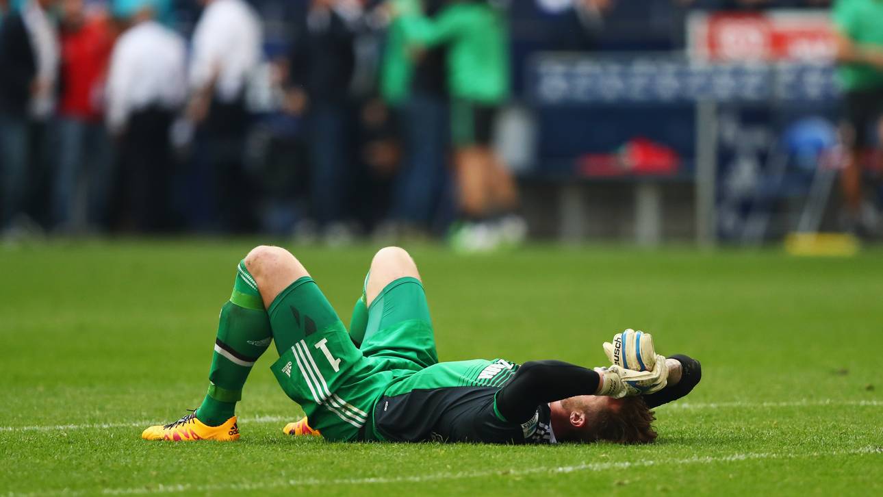 Fährmann-Patzer! Schalke stagniert