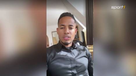 Ex-Nationalspieler Dennis Aogo erhält eine rassistische Nachricht von Jens Lehmann. Via Instagram hat der Ex-Profi nun Stellung bezogen - und sich vor Lehmann gestellt.