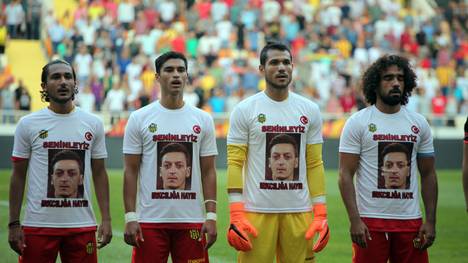 Yeni Malatyaspor zeigt Solidarität mit Mesut Özil