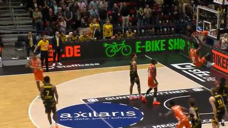 Die BBL-Highlights der Partie NINERS Chemnitz - MHP RIESEN Ludwigsburg im Video.