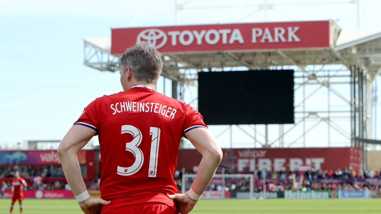 Schweinsteiger betritt Neuland