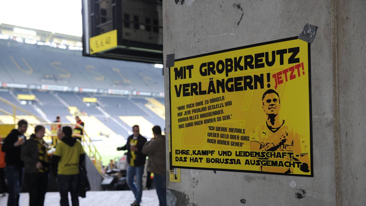 Danach beginnt der sportliche Abstieg - auch wenn die Dortmunder Fans nach wie vor zu ihrem Kevin halten und die Vertragsverlängerung fordern