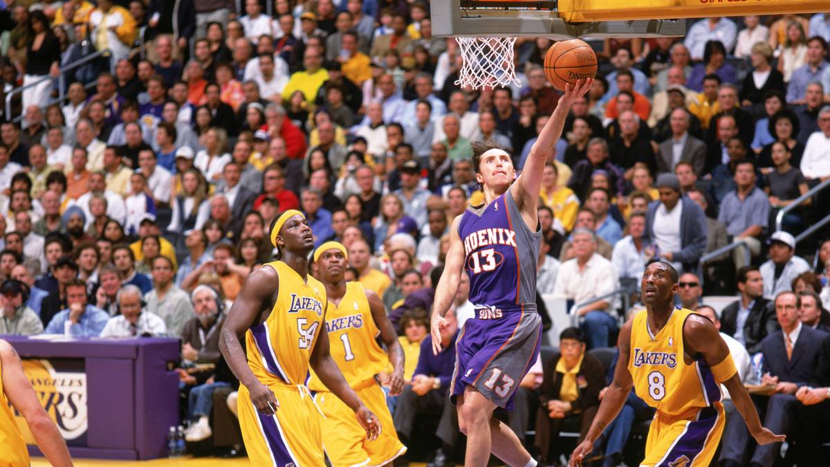 Aller guten Dinge sind drei! Auch die Phoenix Suns können Comeback. 2006 zieht Steve Nash die Fäden in Arizona und treibt es gegen die Los Angeles Lakers und Kobe Bryant auf die Spitze…
