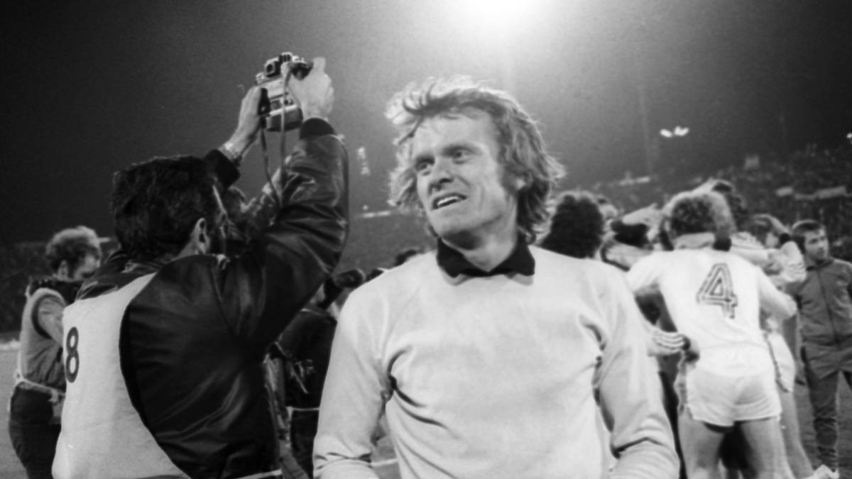 und drei Mal den Pokal der Landesmeister - also den Vorgänger der Champions League