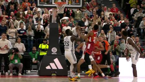 Aus der NBA nach München: Spencer Dinwiddie feiert im EuroLeague-Spiel des FC Bayern gegen Virtus Segafredo Bologna sein Debüt. Die Hauptrollen übernehmen aber noch andere.