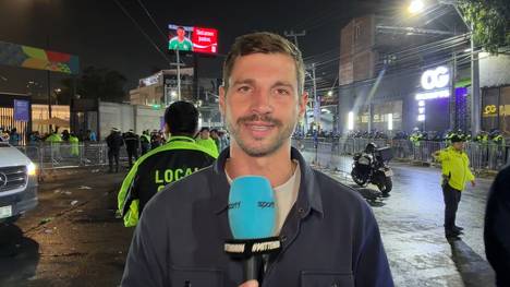 Es war eines der wildesten Spiele bei dieser Weltmeisterschaft. Mexiko und England trennen sich 2:3 und Sport1-Reporter Manfred Sedlbauer war mittendrin. 