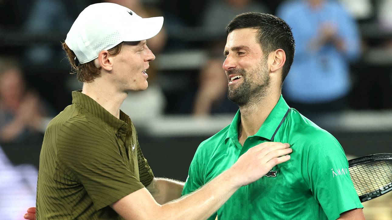 Novak Djokovic ist voll des Lobes für Jannik Sinner (l.)