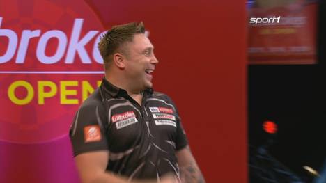 Weltmeister Gerwyn Price präsentiert sich auch bei den UK Open in Bestform. Gegen Chris Dobey siegt er souverän mit 10:5.