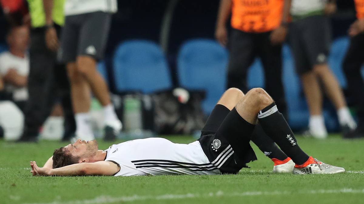 Auf Seiten der Deutschen herrscht Niedergeschlagenheit und Trauer