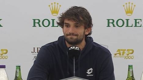 Valentin Vacherot schafft beim ATP-Turnier in Shanghai die Sensation und schlägt seinen Cousin Arthur Rinderknech im Finale. Nach dem Match zeigt sich der Monegasse emotional berührt.
