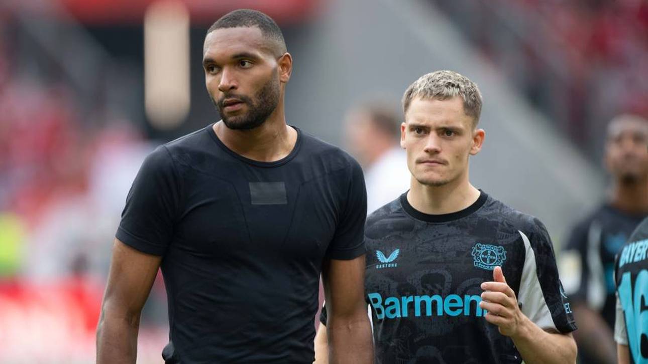 Eine offene Frage im Transfer von Jonathan Tah (l.) sorgt bei Bayern für Unmut