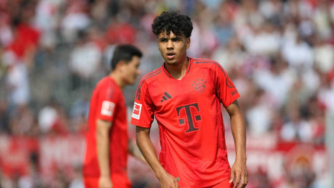 Adam Aznou im Testspiel gegen den 1. FC Düren
