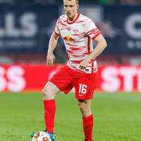 Fußball-Nationalspieler Lukas Klostermann plant nach seiner schweren Verletzung in der neuen Saison nun durchzustarten. Sein Vertrag bei RB läuft noch bis 2024.