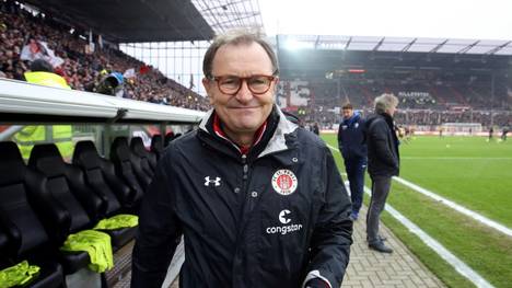 Trainer-Urgestein Ewald Lienen verlässt St. Pauli