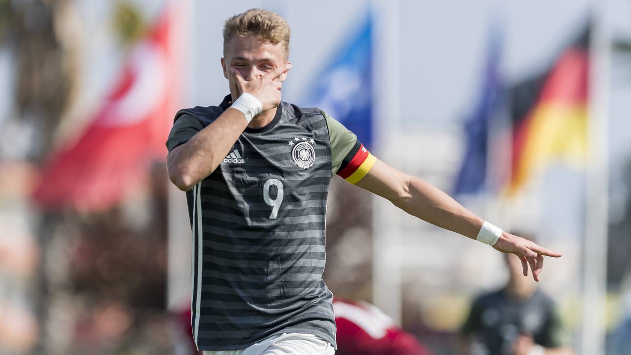 U17 kämpft sich ins Halbfinale