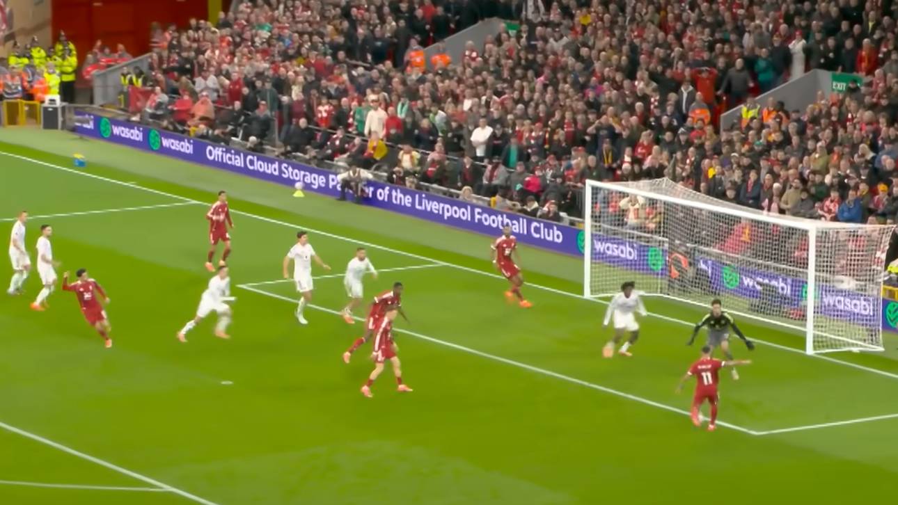 Mo Salah vergibt aus aussichtsreicher Position und übersieht Florian Wirtz