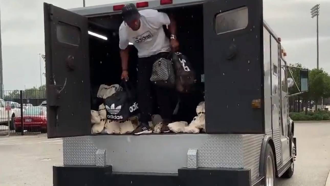 Irre! NFL-Star im Geldtransporter