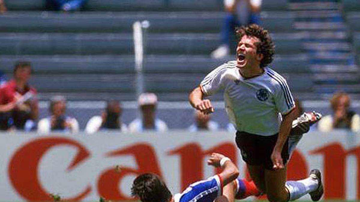 Doch das umkämpfte Spiel vier Jahre zuvor ist noch nicht vergessen. Hier bekommt das Lothar Matthäus gegen Manuel Amoros zu spüren