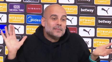 Auf einer Pressekonferenz spricht Trainer Pep Guardiola über die Folgen eines möglichen Abschieds von ihm bei Manchester City.