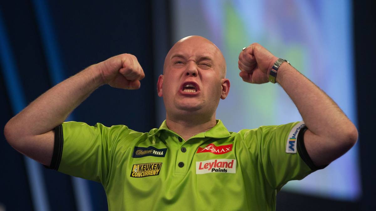 PLATZ 1 - MICHAEL VAN GERWEN (Niederlande): Der Titelverteidiger untermauerte seinen Status als Top-Favorit schon in seinem ersten Match - und spielte mit 106 Punkten den bislang höchsten Drei-Darts-Average dieses Wettbewerbs. Wenn er diese Leistung weiterhin durchzieht, ist er kaum zu schlagen