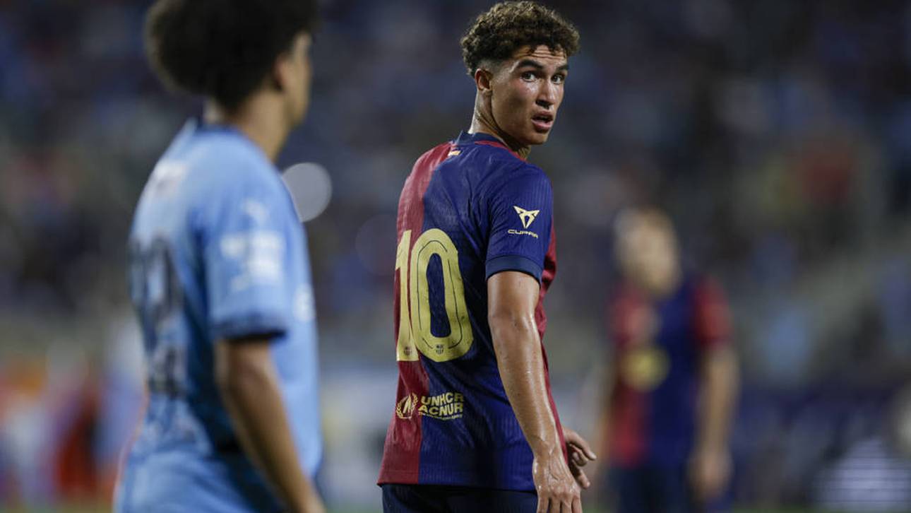 Noah Darvich in einem Testspiel des FC Barcelona gegen Manchester City