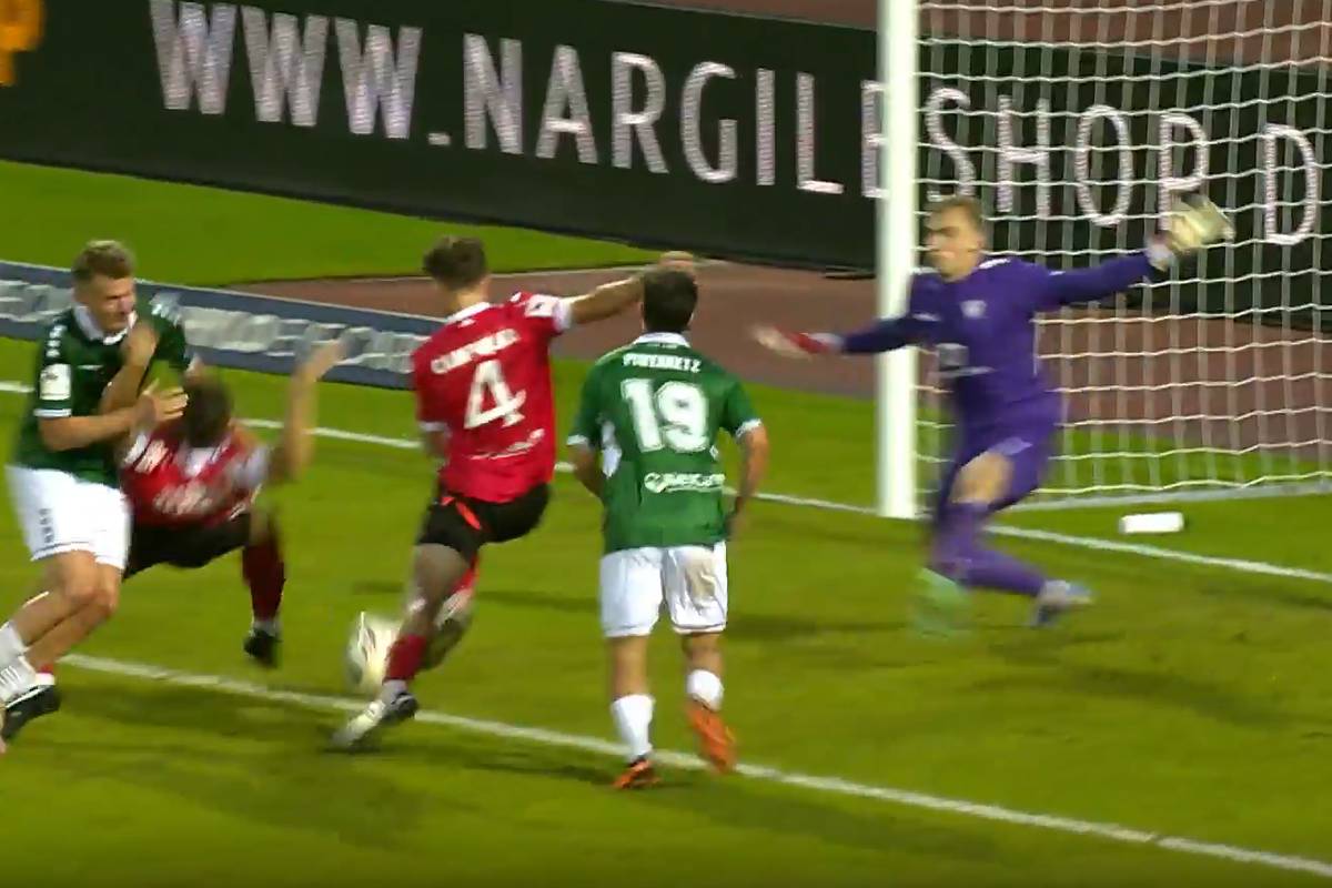 Die Highlights der Partie 1. FC Schweinfurt 05 - Energie Cottbus aus der 3. Liga im Video.