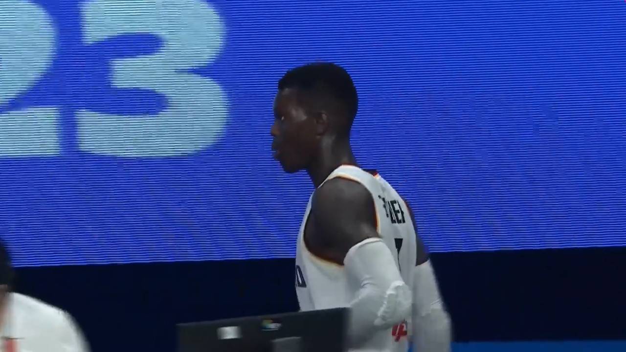 So geht es Sorgenkind Schröder