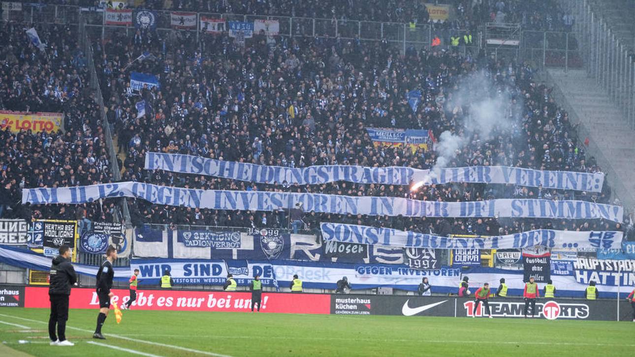 Hertha-Fans zünden Baum an