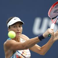 Gute Nachrichten für Tatjana Maria. Die Deutsche ist beim Comeback der WTA-Tour in China souverän ins Viertelfinale des Turniers in Guangzhou eingezogen.