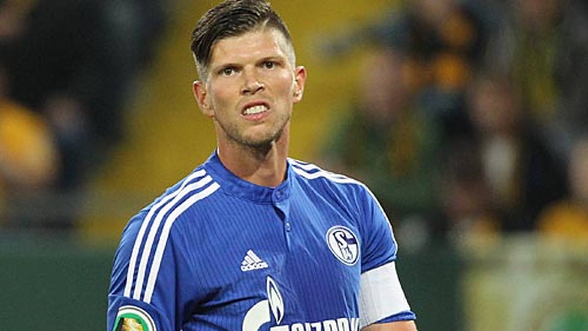 Klaas-Jan Huntelaar kann es nicht fassen. Der erste Titel ist schon mit dem ersten Pflichtspiel futsch