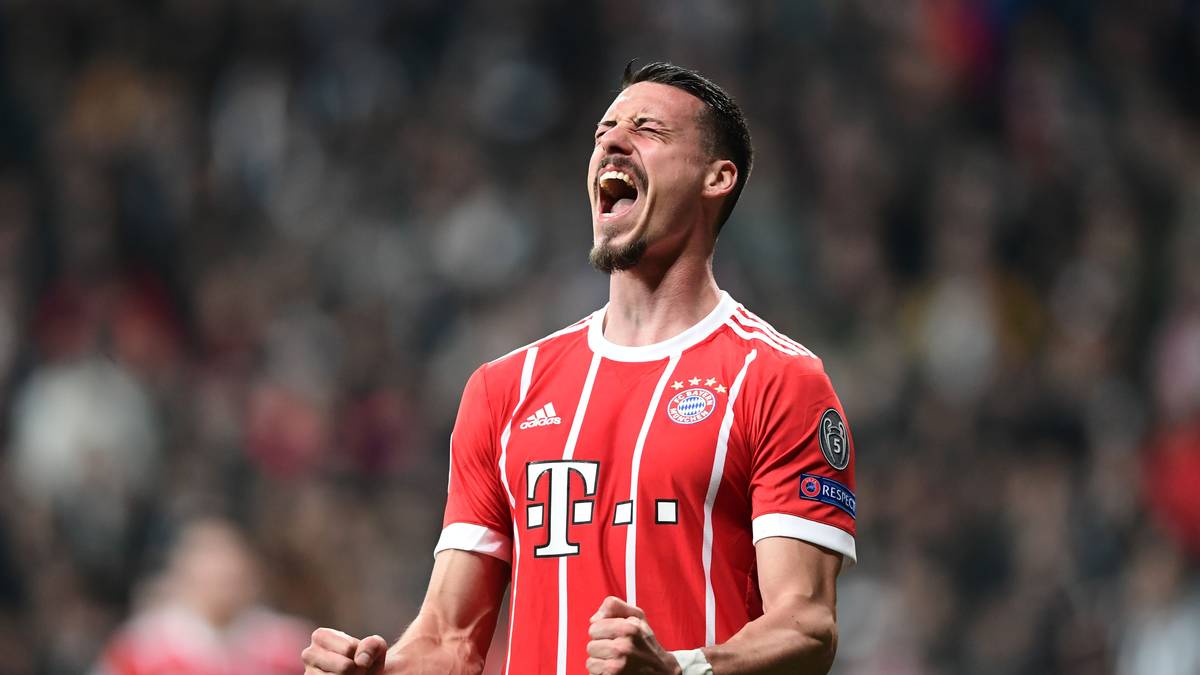 SANDRO WAGNER (ab 68.): Der Neuzugang, der auf einen Startplatz gehofft hatte, ersetzte erst nach 68 Minuten Lewandowski. Fügte sich mit einem 20-Meter-Schuss ein, den Besiktas-Torhüter Zengin hielt (70.). Erzielte dann in der 84. Minute mit der Brust das 3:1 und kam somit zu seinem ersten Champions-League-Treffer. SPORT1-Note: 2
