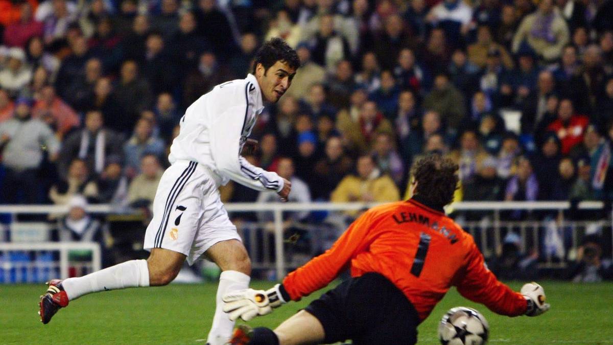 Die Tore für Real erzielen zwei spätere Legenden: Raul und...
