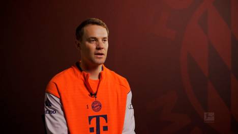 Manuel Neuer schwärmt von Bayern-Trainer Vincent Kompany und seine Art, wie er mit der Mannschaft umgeht. 