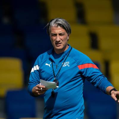 Der Schweizer Nationaltrainer Murat Yakin sieht den Ausfall von Neymar nicht als Vorteil für sein Team.
