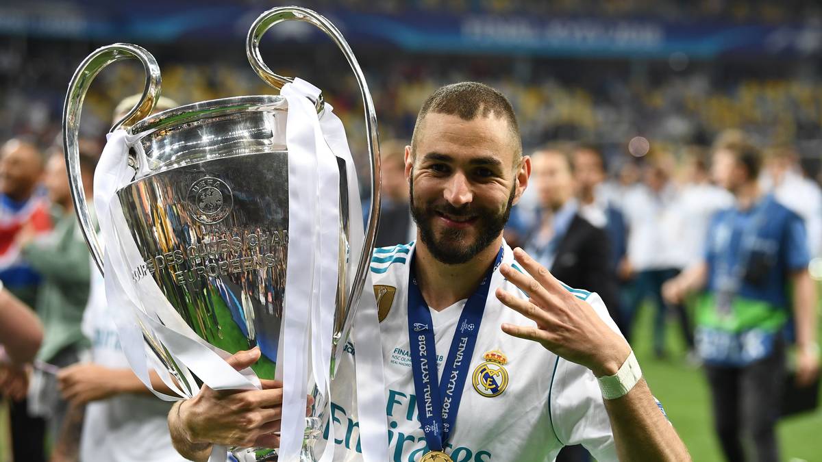 KARIM BENZEMA (30, Vertrag bis 2021): Galt im Januar noch als Streichkandidat, war in wichtigen Spielen wie im Halbfinale gegen den FC Bayern oder im Endspiel von Kiew mit entscheidenden Toren zur Stelle. Hat die Unterstützung seines Trainers und der Verantwortlichen. Darf wohl bleiben