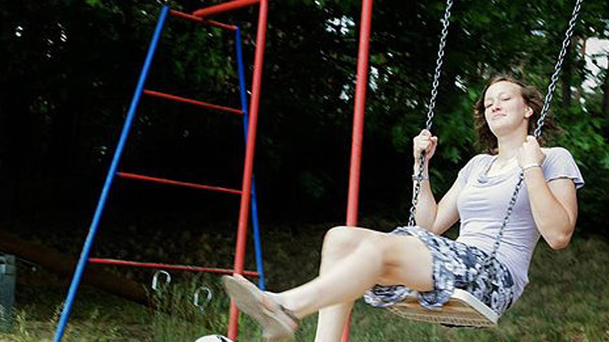 Auch die Nummer 2 im deutschen Team ist bereits zur Welttorhüterin des Jahres gewählt worden, 2014, gemeinsam mit Hope Solo. Sie wird nach der WM wohl die Nachfolgerin von Angerer im Kasten sein